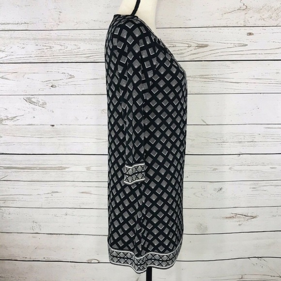 WHBM Dress A-Line Geometric V-Neck Stretch - Picture 3 of 7